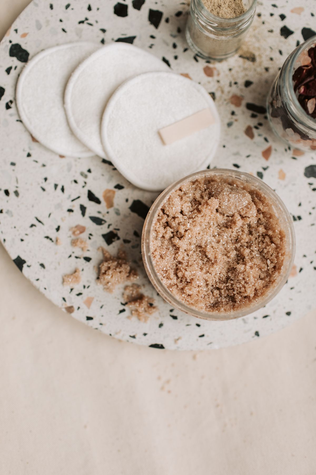 Sugar scrub and botanicals